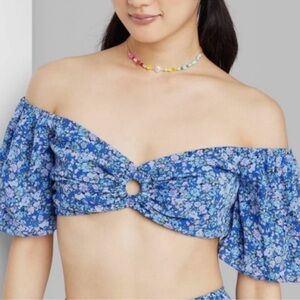 Wild Fable Blue Floral Puff Sleeve Crop Top